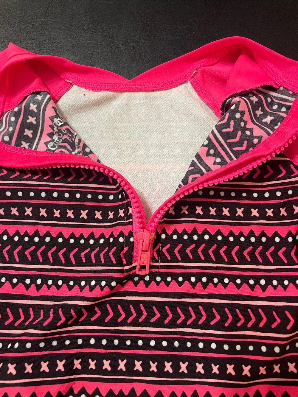 Cat & Jack Girls Neon Pink & Black Patterned Rashguard Swimsuit Sz. 5T used